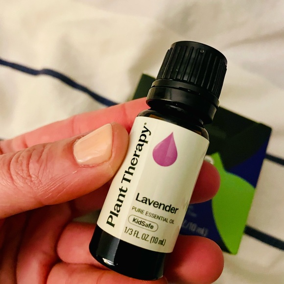 NIB Plant Therapy - Top 6 Organic Essential Oil Set (Plus Bonus Lavender!) - Picture 4 of 4